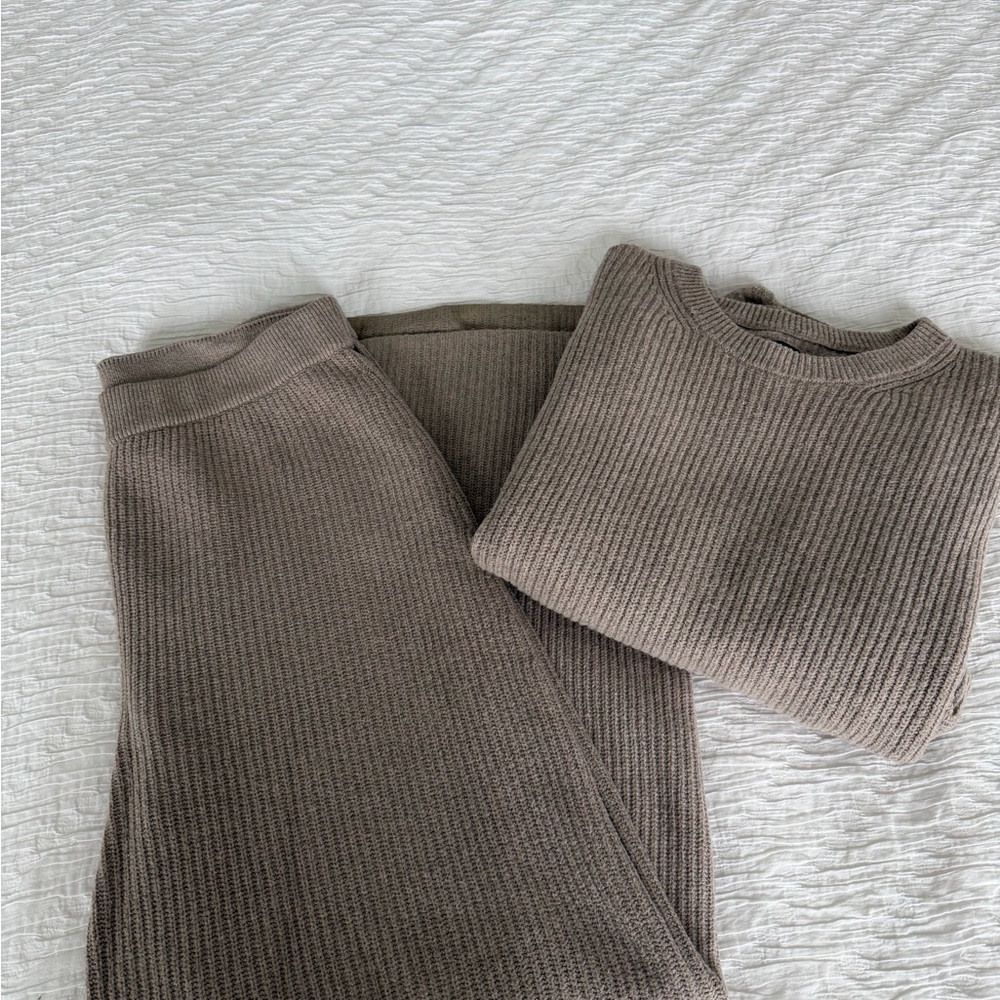 GAP Cashsoft Knit Set
